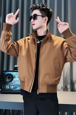 Men's Stand Collar Bomber Jacket Zip Up Casual Windbreaker with Pocket Detail Lightweight Outerwear